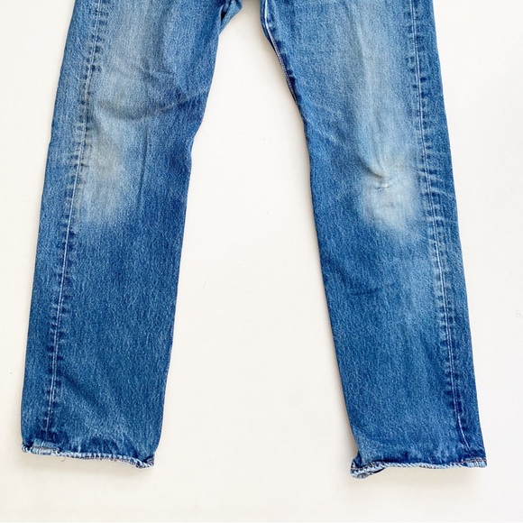 Levi’s Classic 501s - Picture 3 of 9